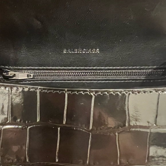 COPY - Balenciage Small Hourglass Bag Croc - Picture 2 of 8